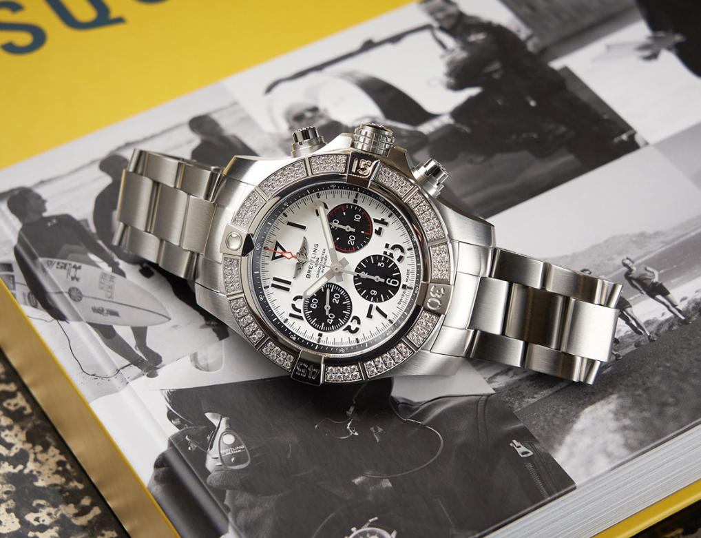 Breitling Drops 104 Diamonds Into The New AAA Replica Breitling Avenger B01 Watches